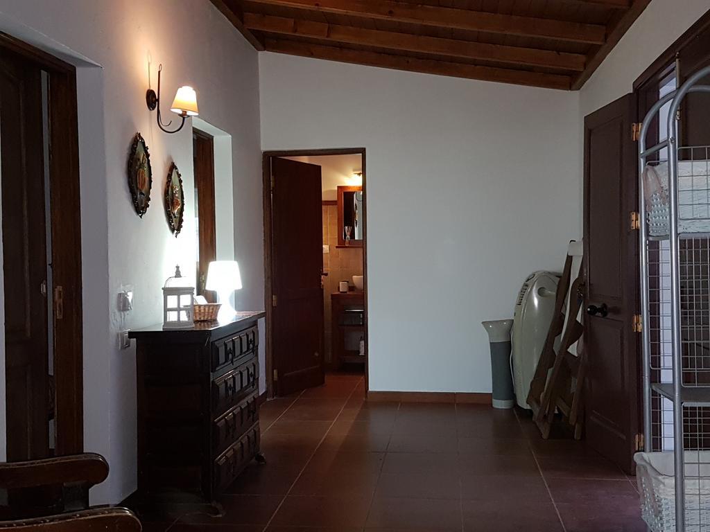 Casa Rural La Hoyita De Tunte Сан-Бартоломе Экстерьер фото